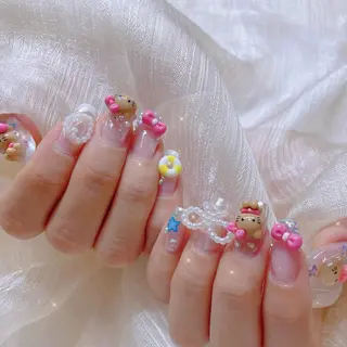 ネイル queensnail 🧸mikaのネイルデザイン