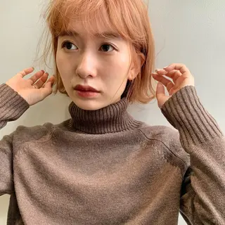 ショート カラー レイヤーカット🪄 耳ツボ🎀Ayumiのヘアスタイル