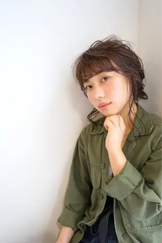 ミディアム カラー ヘアアレンジ 小谷 未歩のヘアスタイル