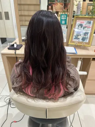 ミディアム カラー 森 瑠海のヘアスタイル
