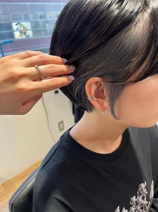 ショート カラー ✨艶髪✨ 奈須晴香のヘアスタイル