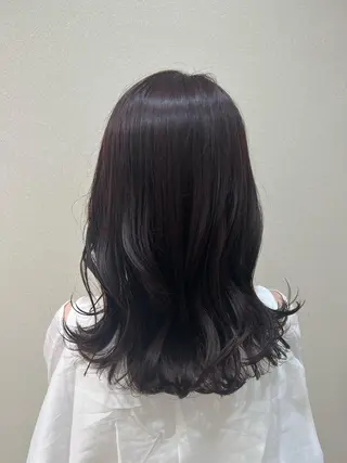 セミロング mina .のヘアスタイル
