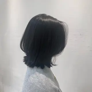 ミディアム 小川 愛美のヘアスタイル