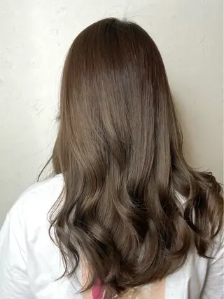 ロング カラー Yoshida marinaのヘアスタイル