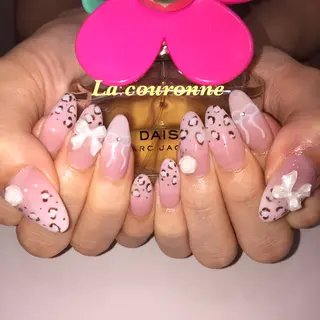 ネイル Lacouronne NATSUMIのネイルデザイン