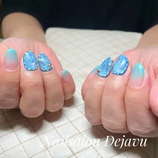 ネイル Nail salon Dejavu 🌿のネイルデザイン
