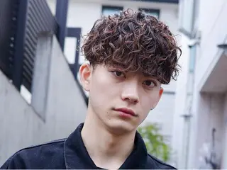 パーマ 🌀ソヘル/シャドウ ✨/メンズパーマ/栄のヘアスタイル