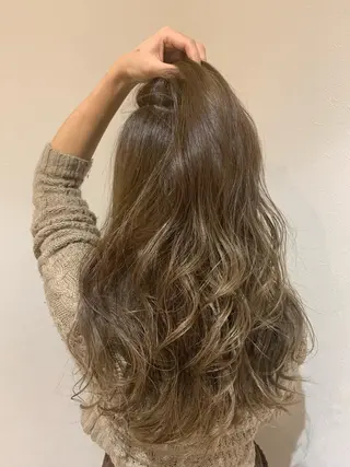 ロング カラー AKI 🐉のヘアスタイル
