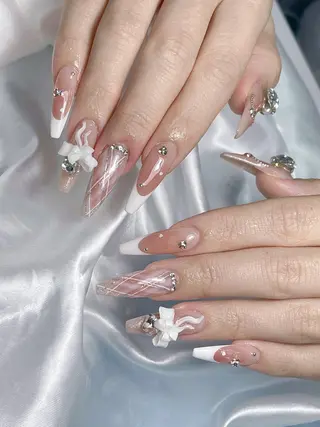 LEELA NAIL STUDIOのネイルデザイン