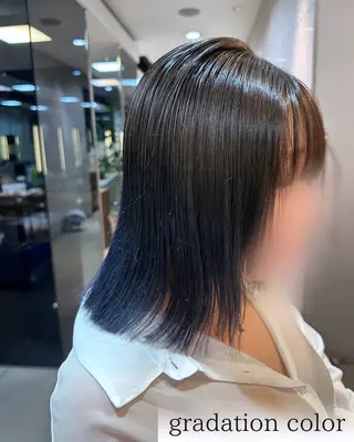 ミディアム カラー ハイトーン/レイヤー 似合わせ・ユキノのヘアスタイル