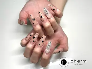 ネイル ネイルルーム チャームのネイルデザイン