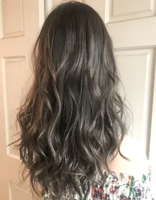 ロング カラー ショート✨ボブ✨代表 新田見美仁のヘアスタイル