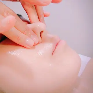 La.saras （ﾗ.ｻﾗｽ）のエステ・リラクイメージ