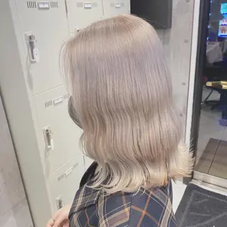 セミロング 🤍ムラ修正ブリーチ 🤍原宿/YUUのヘアスタイル