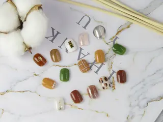 ネイル IN MENEのネイルデザイン