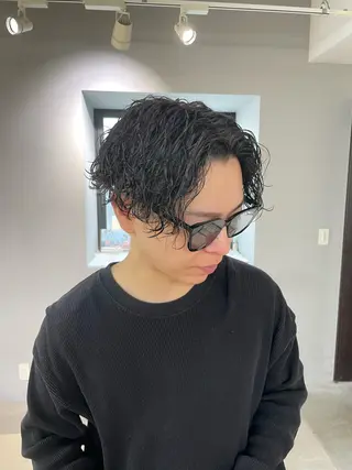 パーマ メンズ マエダ リョウのヘアスタイル