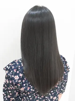 ロング LaRA所属・宍戸 洋樹のヘアスタイル