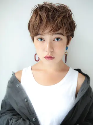 ショート カラー パーマ レイヤーカット✂️ 横浜No1♡下鳥翔子のヘアスタイル