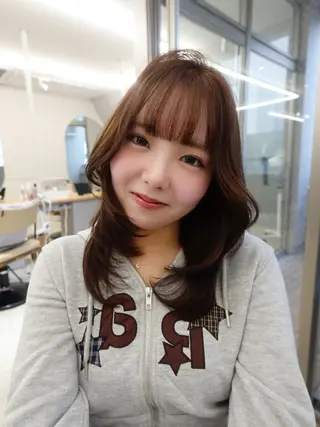 ミディアム ゆい 似合わせカットのヘアスタイル