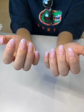 ネイル NAO🐰🎀 ちゅるん⌇パラジェルのネイルデザイン
