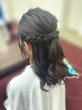 ヘアアレンジ 🐈‍⬛SARA🎀 縮毛矯正のヘアスタイル