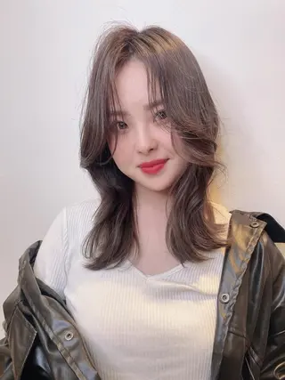 セミロング 岐阜1番韓国ヘア/ 星羅/23°のヘアスタイル