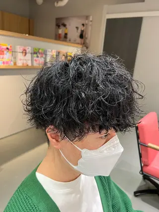 ショート パーマ メンズ 梅田茶屋町メンズ 専門美容師 山元一平のヘアスタイル