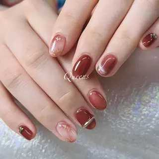 ネイル Queens テイのネイルデザイン