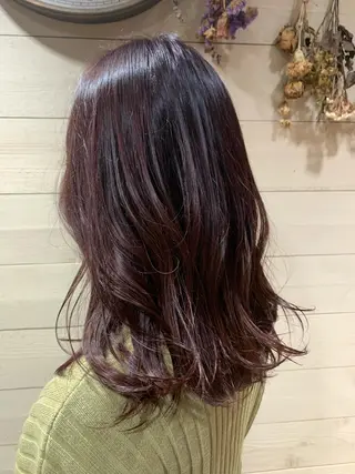 ロング カラー クワハラ イオリのヘアスタイル