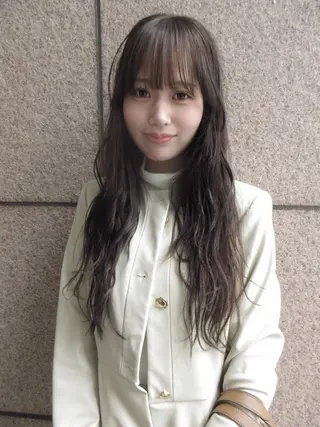 ロング ブリーチなしWカラー /赤み消し/トモキのヘアスタイル