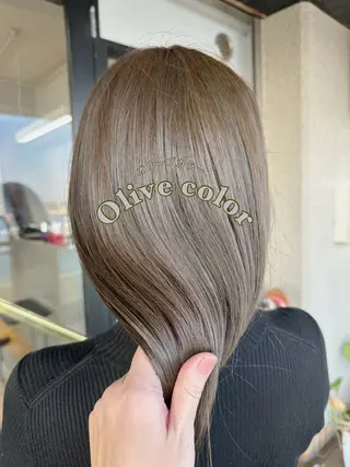 セミロング 藤本 静香のヘアスタイル