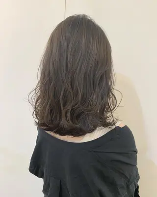 ミディアム TopStylist 板花絵里のヘアスタイル