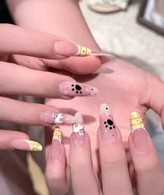 カラー AIN Nailのネイルデザイン