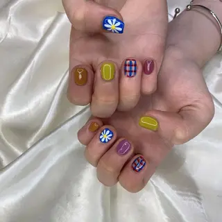 ネイル 西岡 杏のネイルデザイン