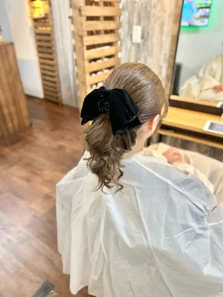 セミロング ヘアアレンジ Luzir⭐︎ GEN⭐︎のヘアスタイル