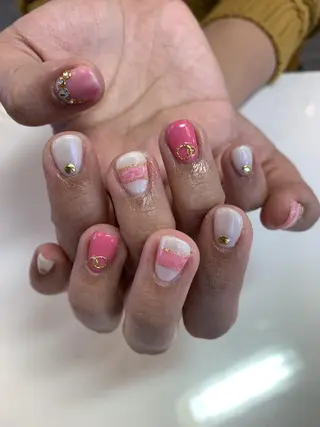 ネイル ネイルリボン 受付スタッフのネイルデザイン