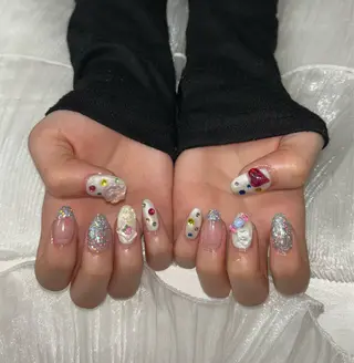 ネイル 佐藤　Roveil 勾当台公園駅徒歩5分のネイルデザイン