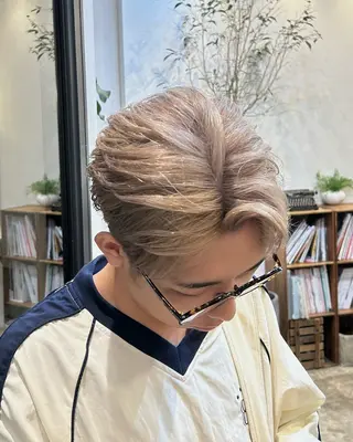 カラー メンズ 海奈 メンズカットのヘアスタイル