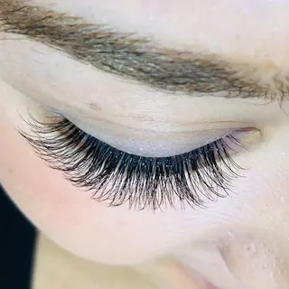 マツエク・マツパ EYE 405 Mikaのマツエク・マツパデザイン