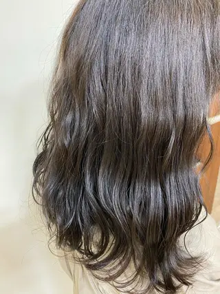 カラー SALOWIN栄 高須大貴のヘアスタイル
