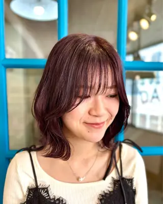 ミディアム カラー ショート、韓国メンズ ヘアのかつらぎのヘアスタイル