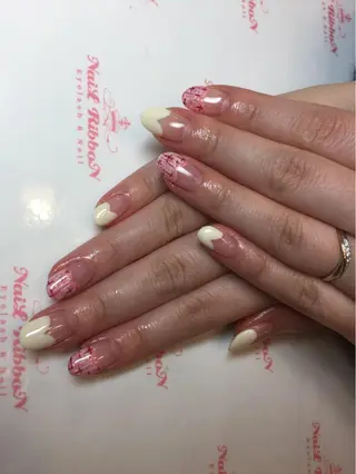 ネイル ネイルリボン 受付スタッフのネイルデザイン