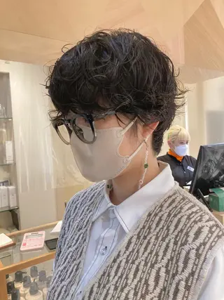 ショート パーマ 大岩 茉愉のヘアスタイル