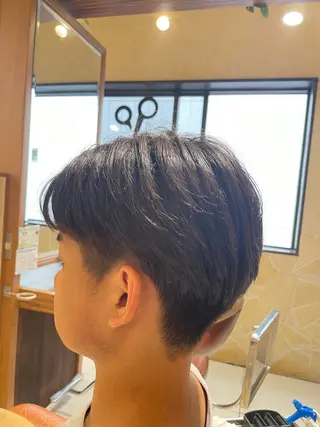 メンズ 新宿/ハイトーン カラー/AKI🍎のヘアスタイル