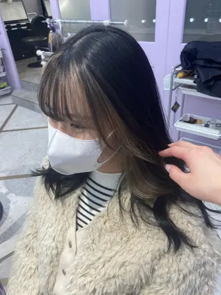 ロング Cielro/ダブル カラー/西田咲希のヘアスタイル