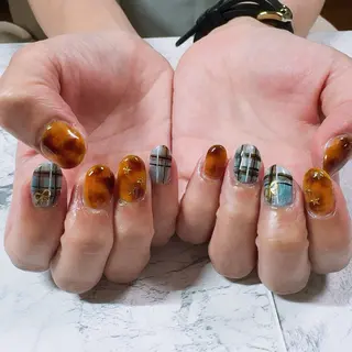 ネイル マジョリカ ブルーのネイルデザイン