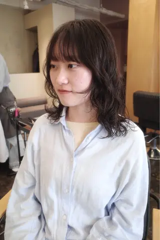 ミディアム パーマ yupi🐈‍⬛ レイヤー/パーマのヘアスタイル