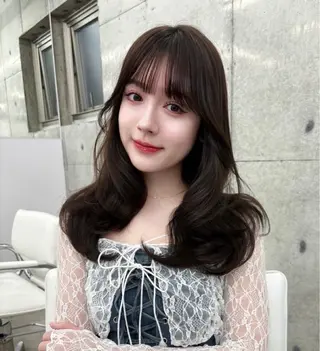 ロング 𝑨𝑴𝑰 🎀 モテガーリーヘア🤍のヘアスタイル