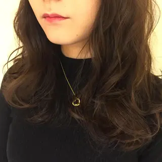 セミロング カラー 加藤 綾華のヘアスタイル