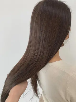 ロング カラー 山下 千明のヘアスタイル
